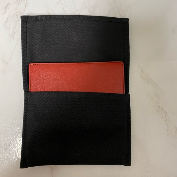 AUTHENTIC BRAND NEW CARTIER Passport Holder - Picture 7 of 8
